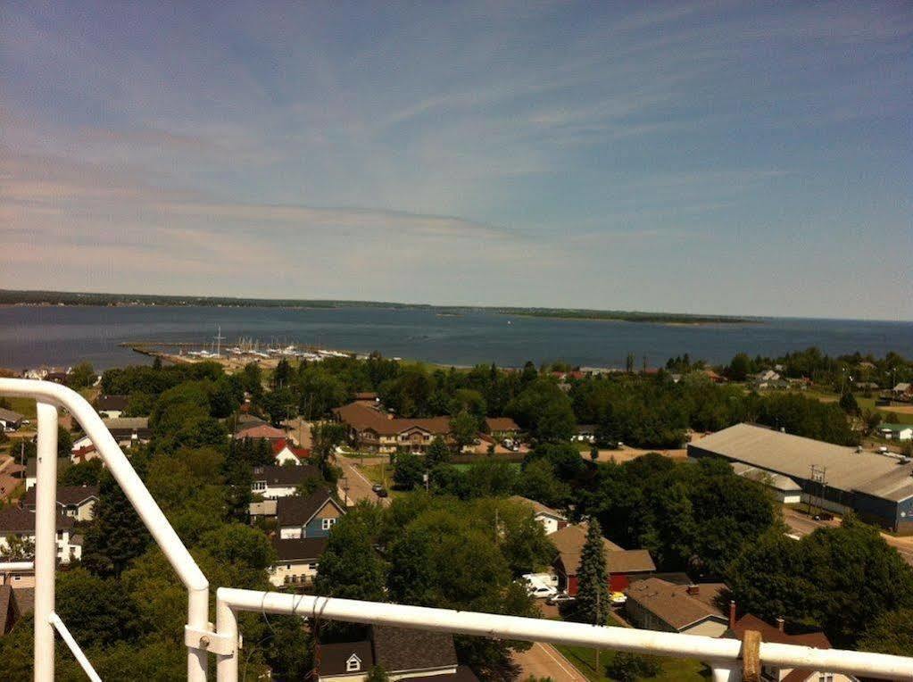 Hôtel Shédiac Shediac Exterior foto